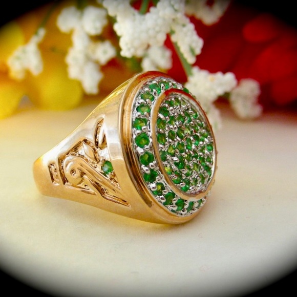 Emerald Cubic Zirconia Engraved Design Men Ring SZ7 18k Gold-Filled - Picture 1 of 5